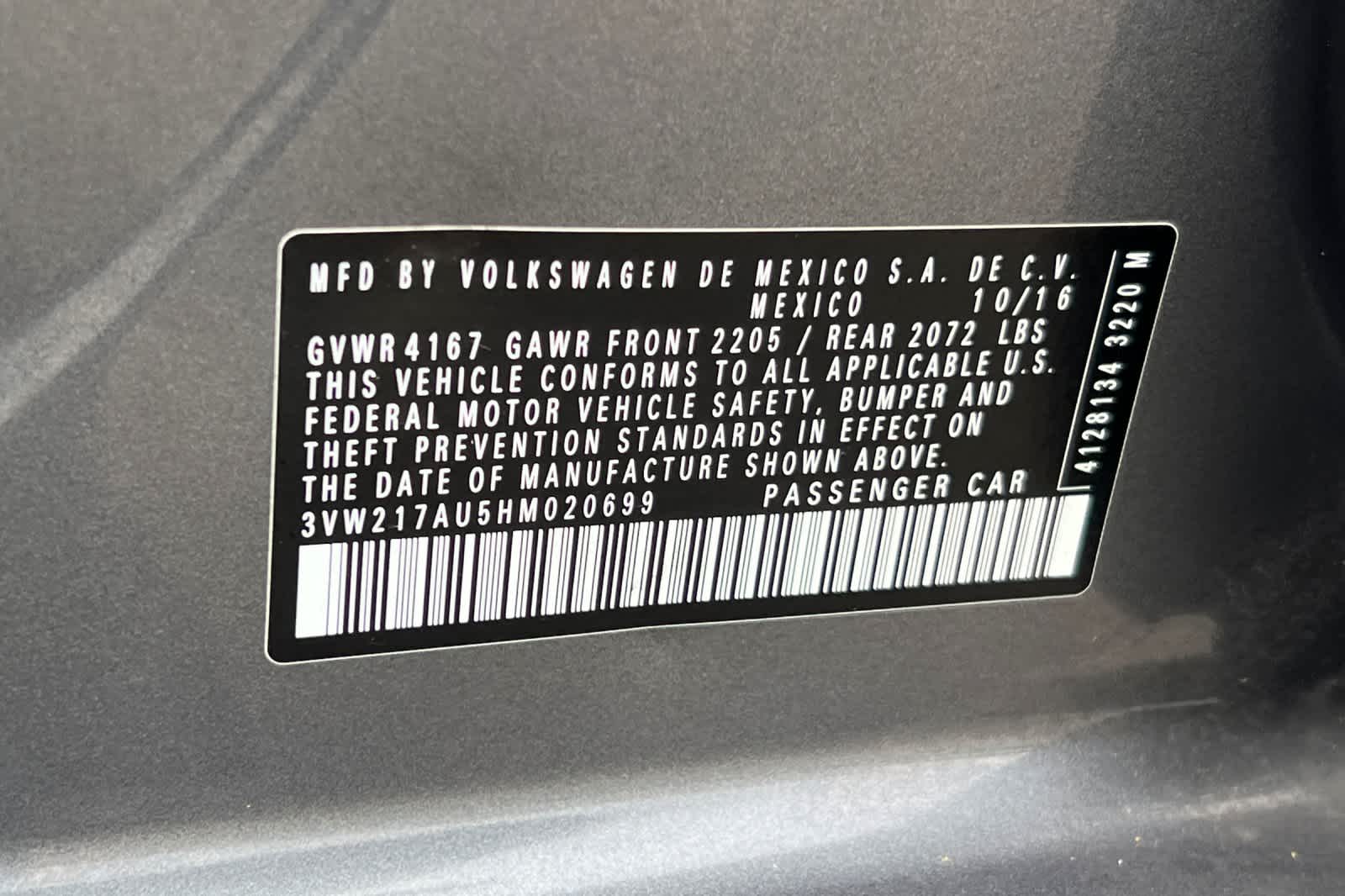 Thumbnail: 2017 Volkswagen Golf - 34