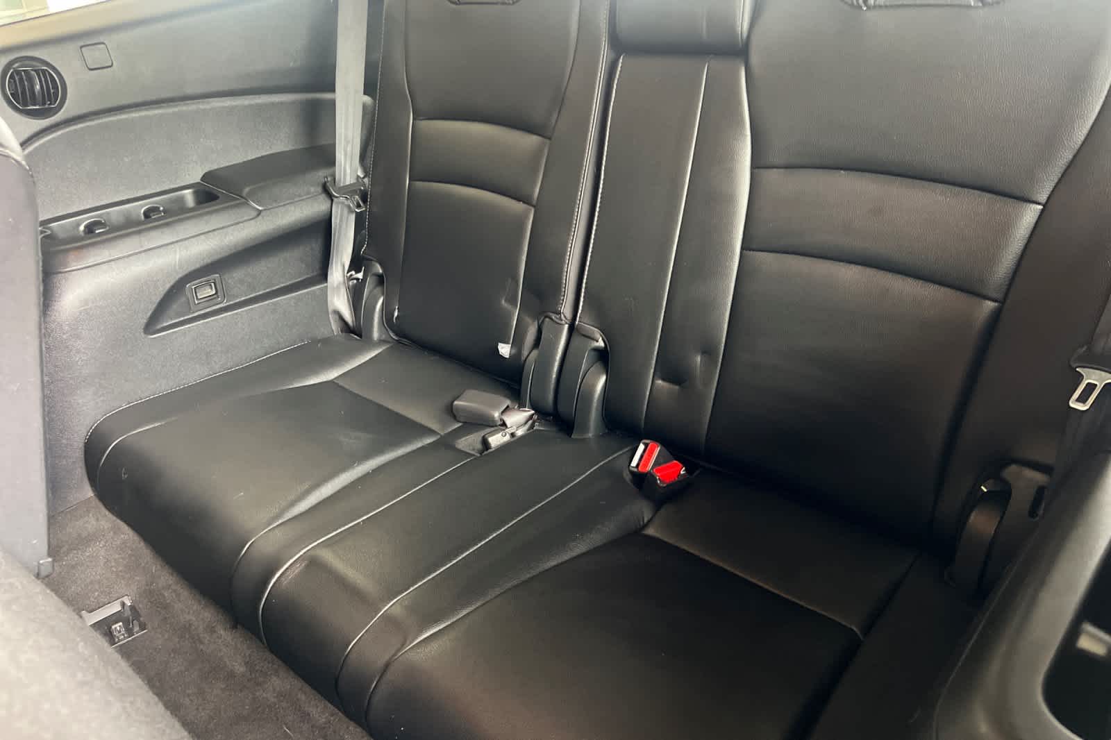 Thumbnail: 2018 Honda Pilot - 17