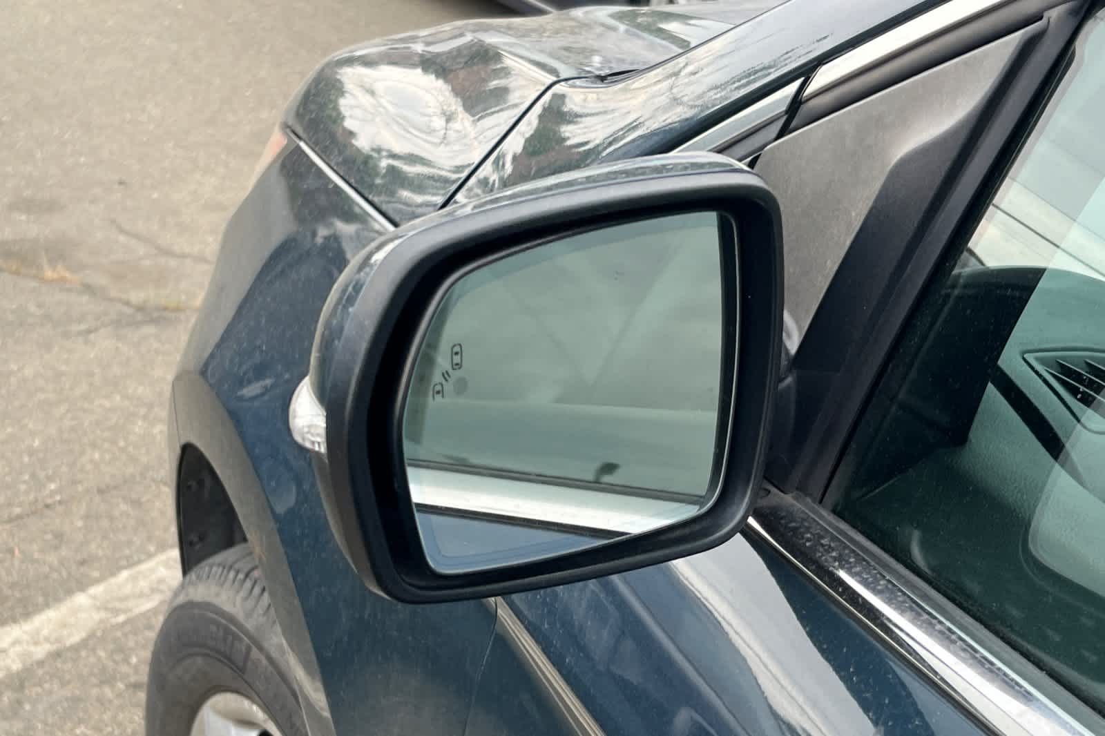 Thumbnail: 2016 Ford Edge - 8