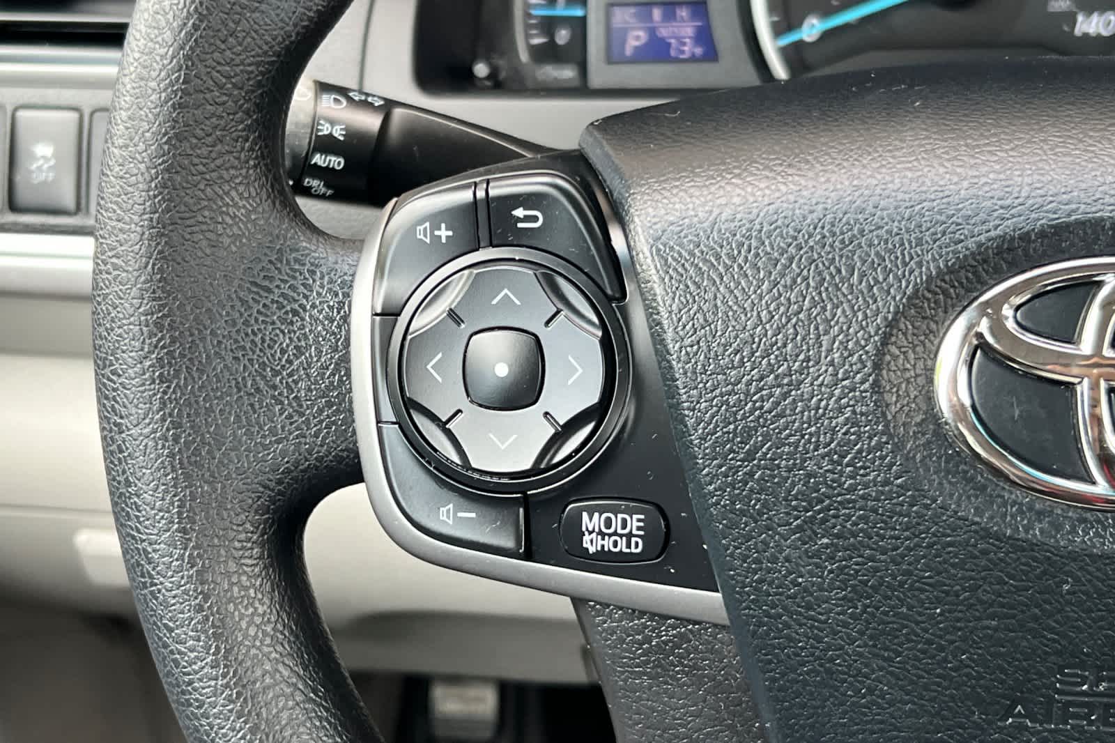 Thumbnail: 2013 Toyota Camry - 23