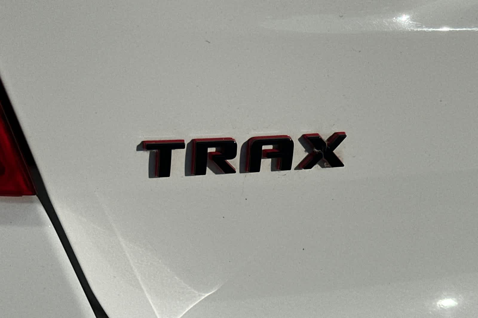 Thumbnail: 2020 Chevrolet Trax - 32