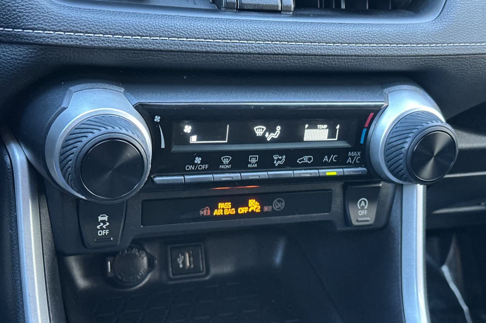 Thumbnail: 2024 Toyota RAV4 - 22