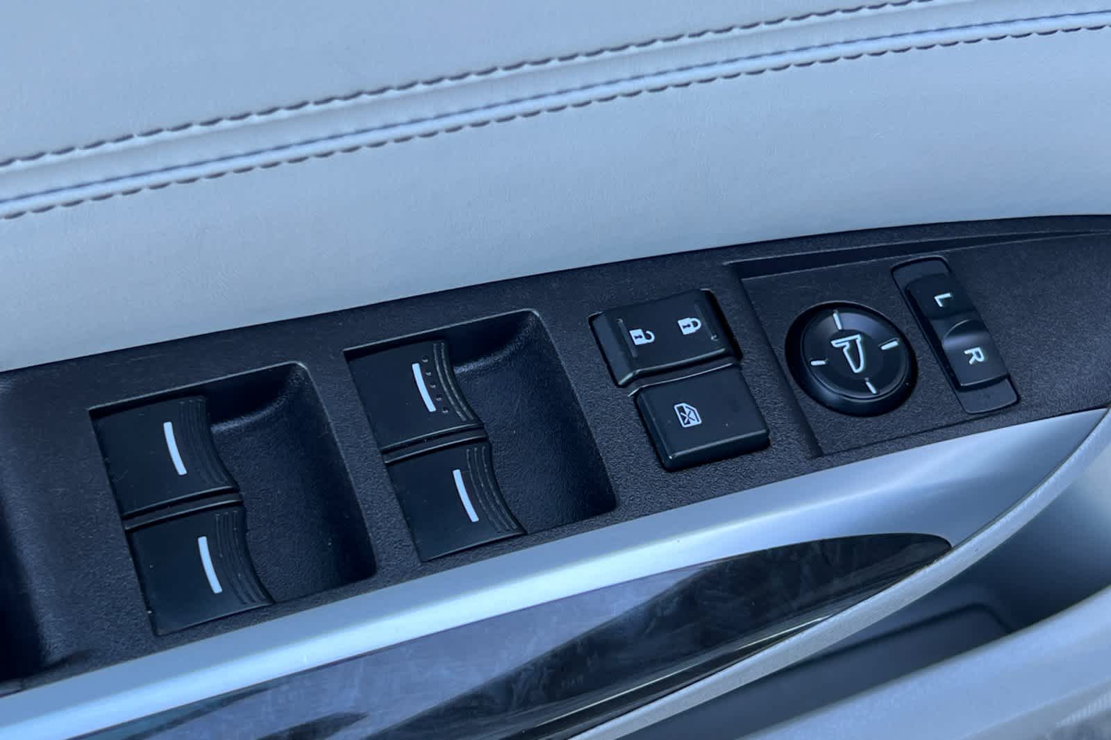 Thumbnail: 2018 Acura TLX - 13