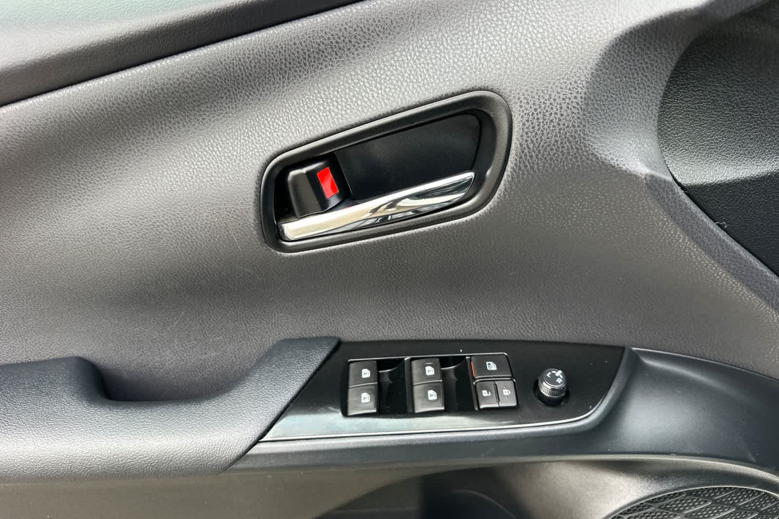 Thumbnail: 2017 Toyota Prius Prime - 12