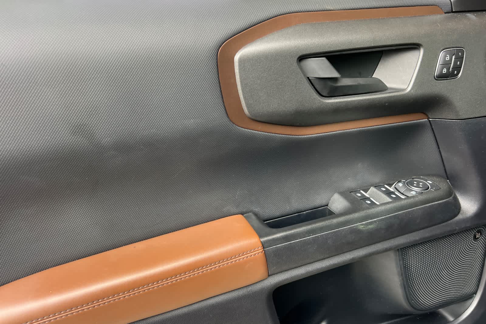 Thumbnail: 2025 Ford Bronco Sport - 12