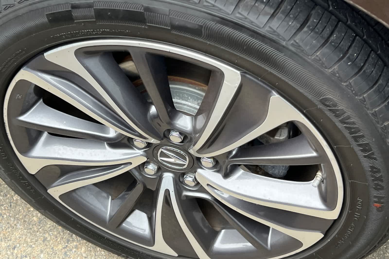 Thumbnail: 2019 Acura MDX - 17