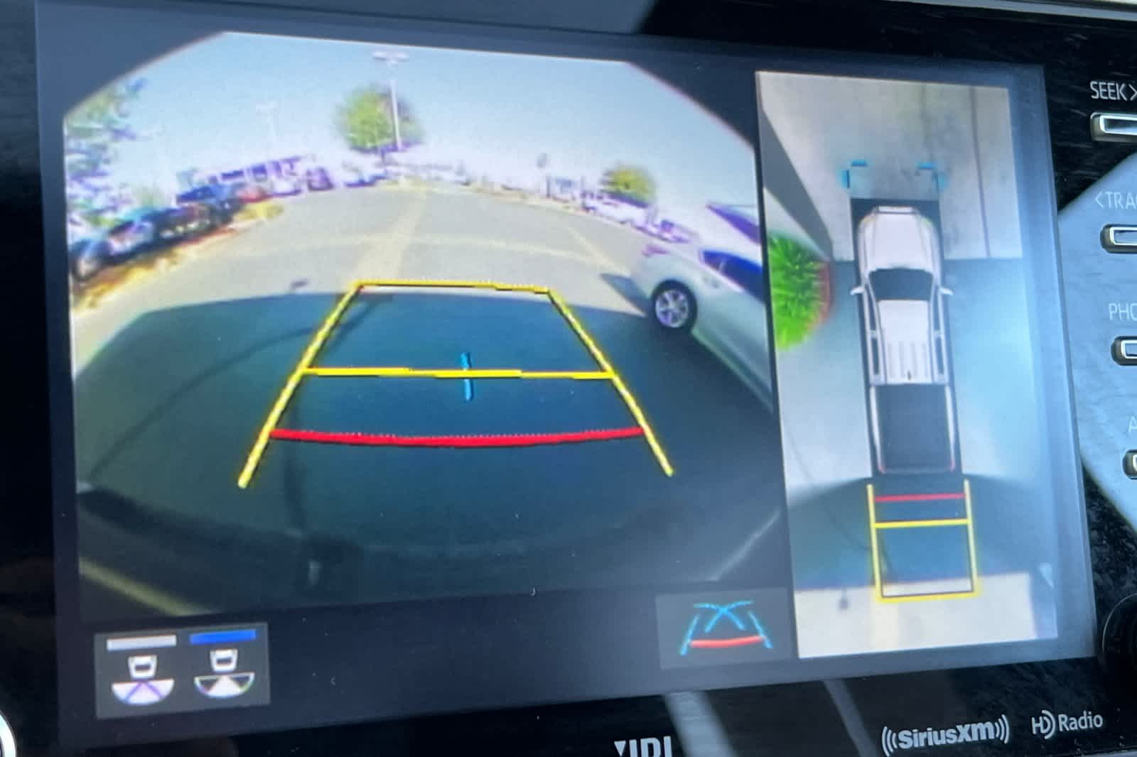 Thumbnail: 2021 Toyota Tacoma - 21