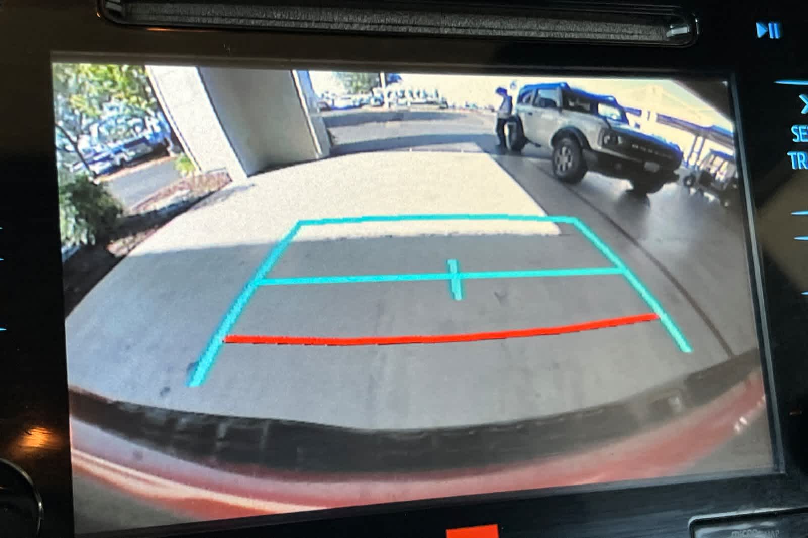 Thumbnail: 2019 Toyota Tacoma - 21