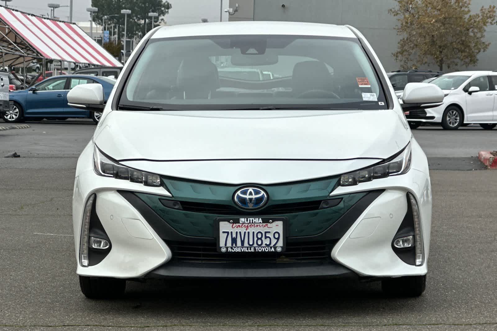 Thumbnail: 2017 Toyota Prius Prime - 10