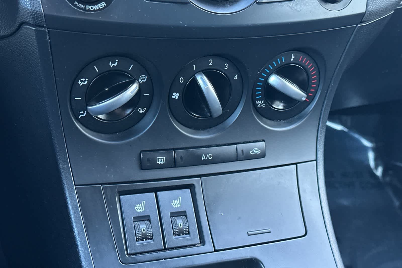 Thumbnail: 2012 Mazda Mazda3 - 20