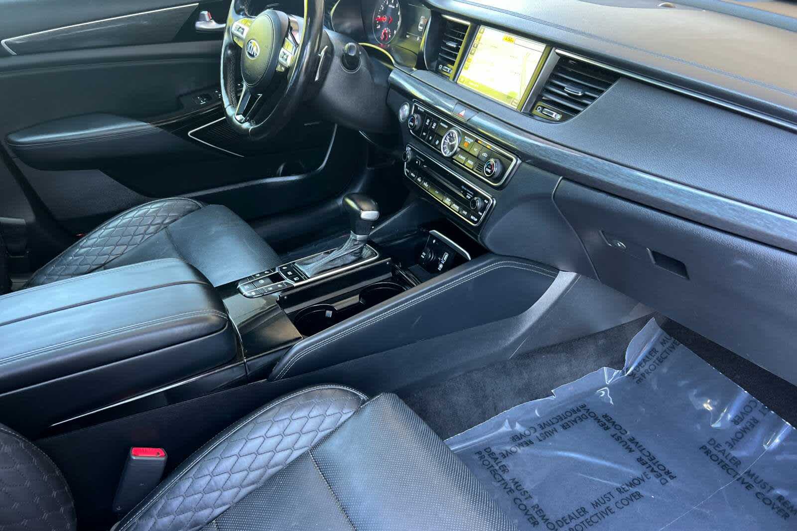 Thumbnail: 2017 Kia Cadenza - 16