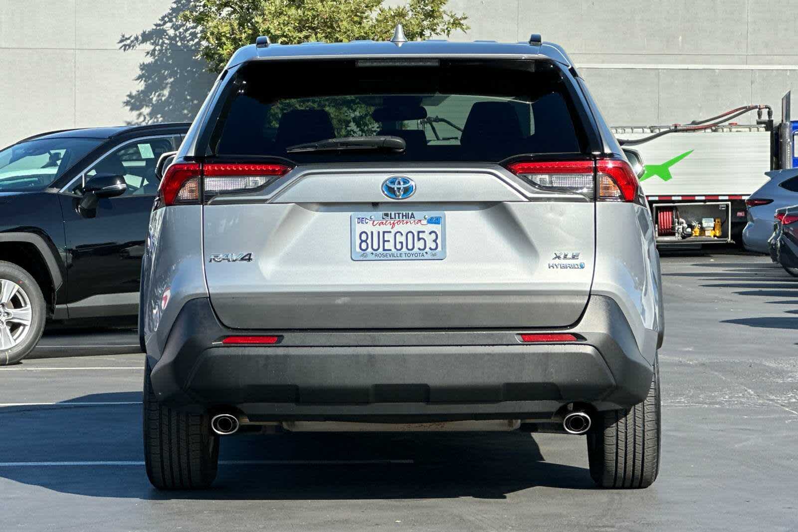 Thumbnail: 2021 Toyota RAV4 - 8