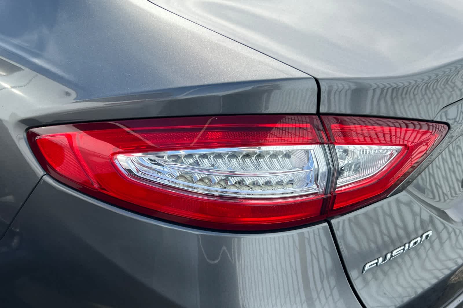 Thumbnail: 2014 Ford Fusion - 20