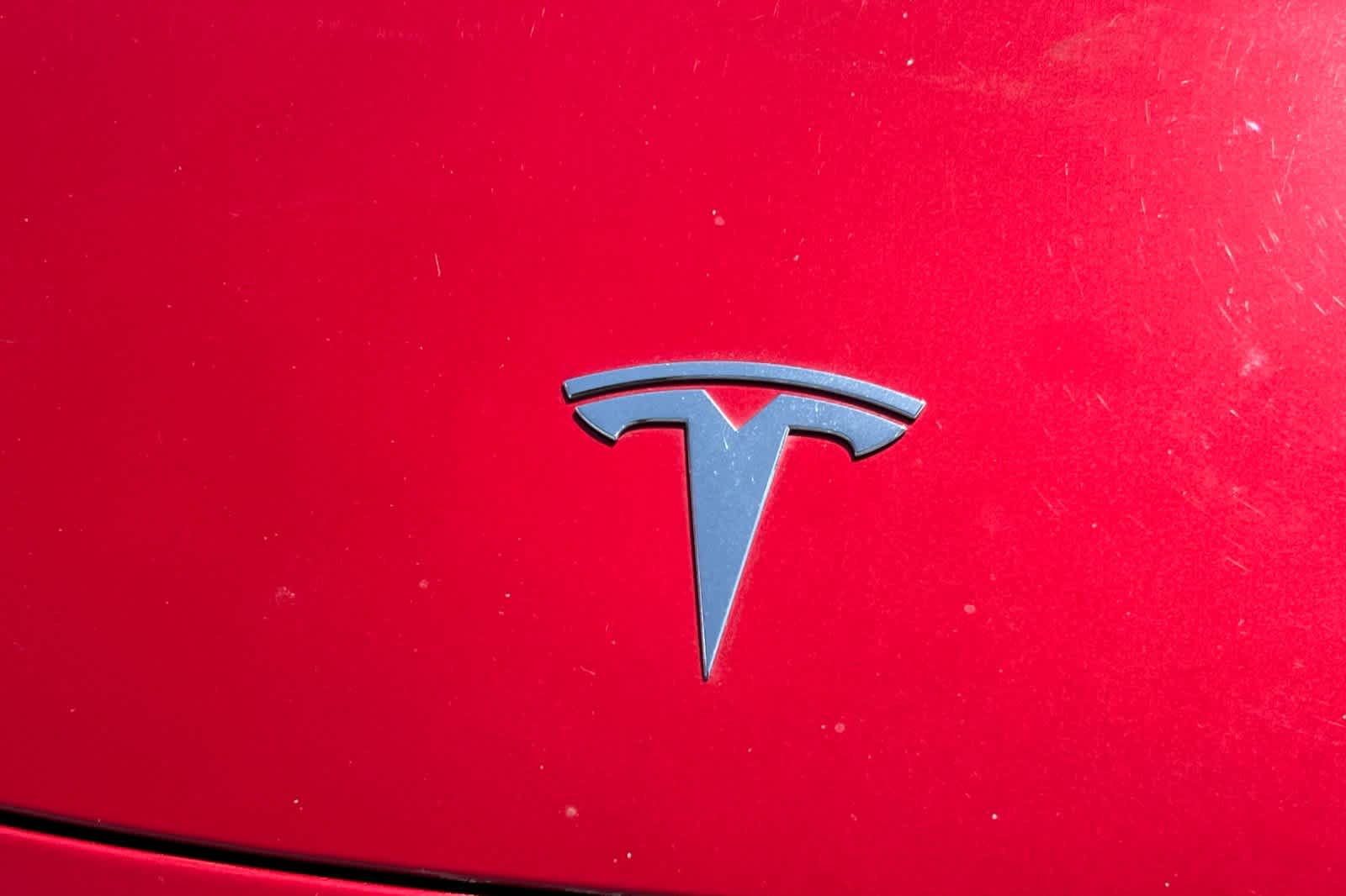 Thumbnail: 2018 Tesla Model 3 - 13