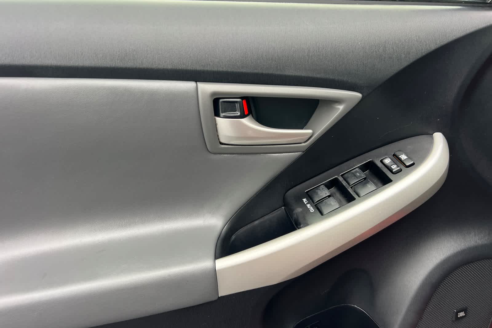 Thumbnail: 2013 Toyota Prius - 12