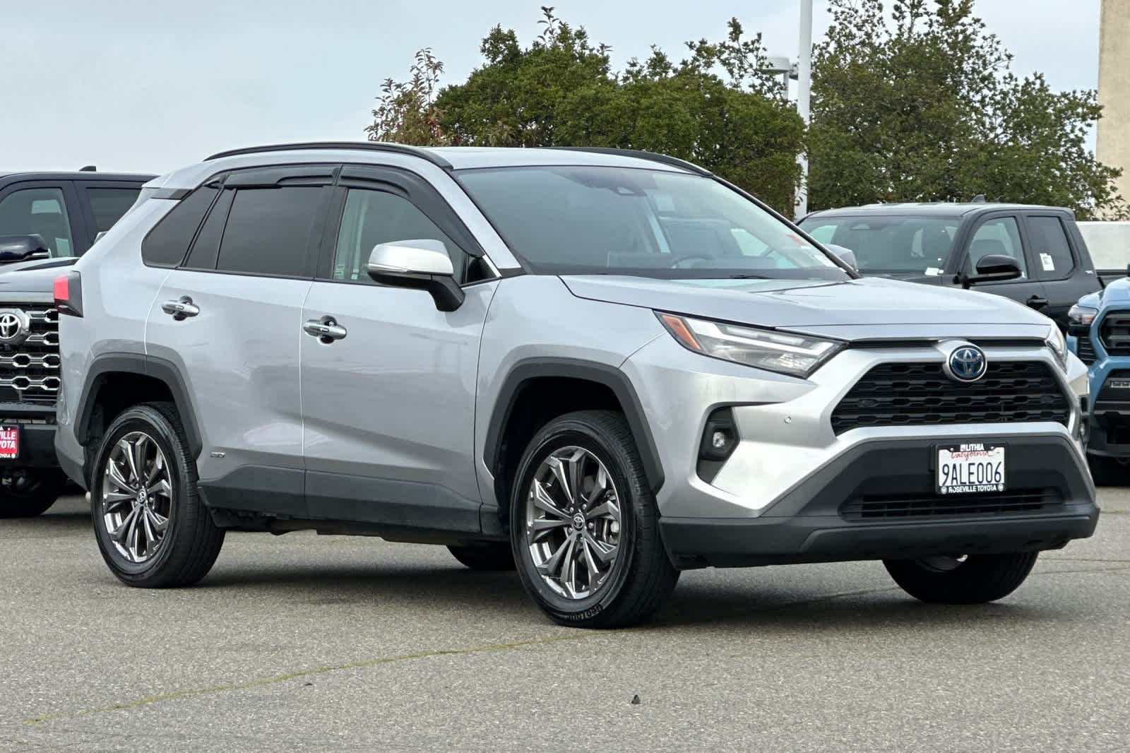 Thumbnail: 2022 Toyota RAV4 - 5