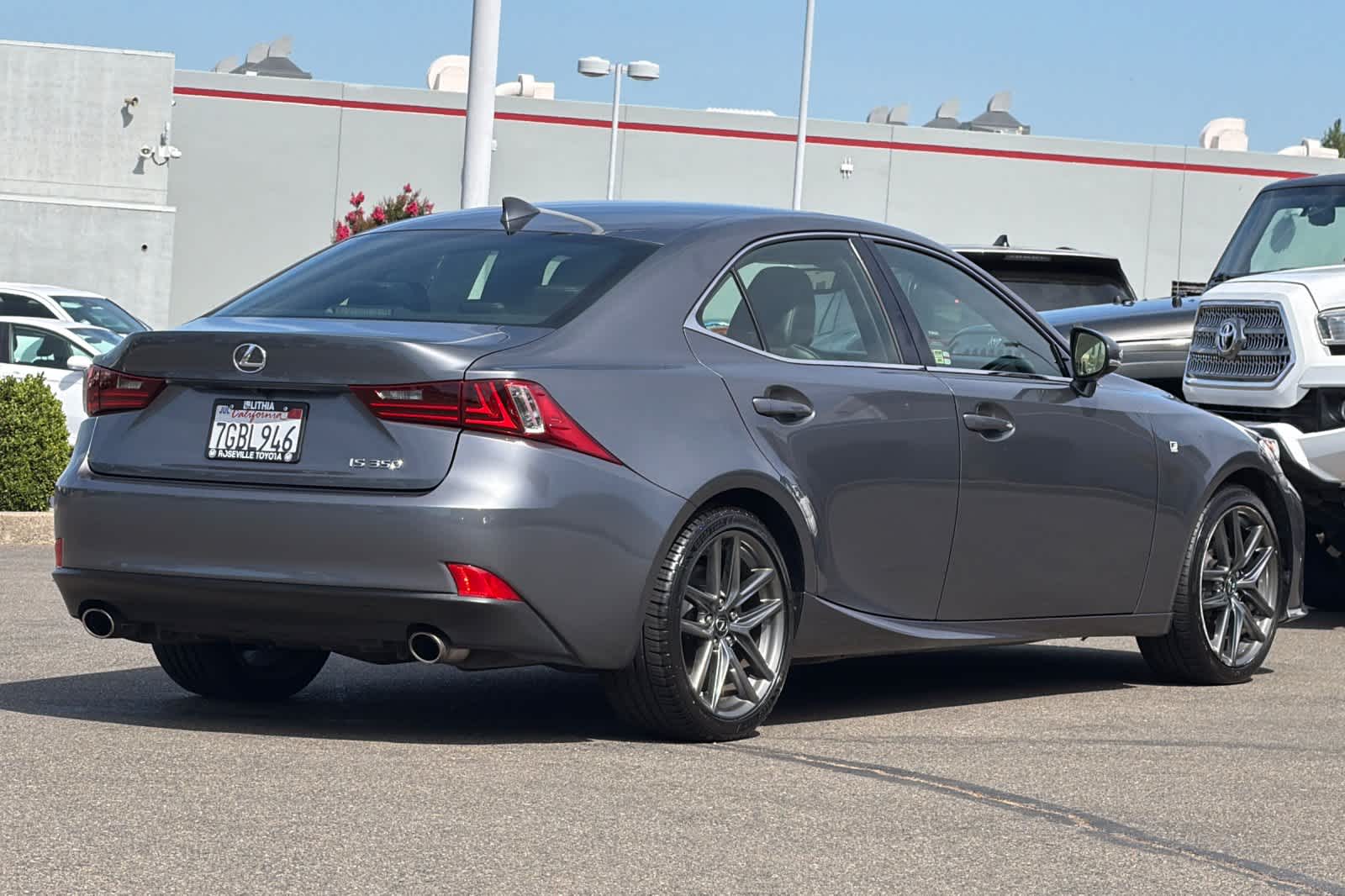 Thumbnail: 2014 Lexus IS - 2