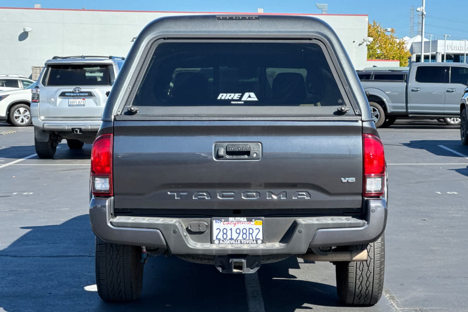 Thumbnail: 2019 Toyota Tacoma - 8