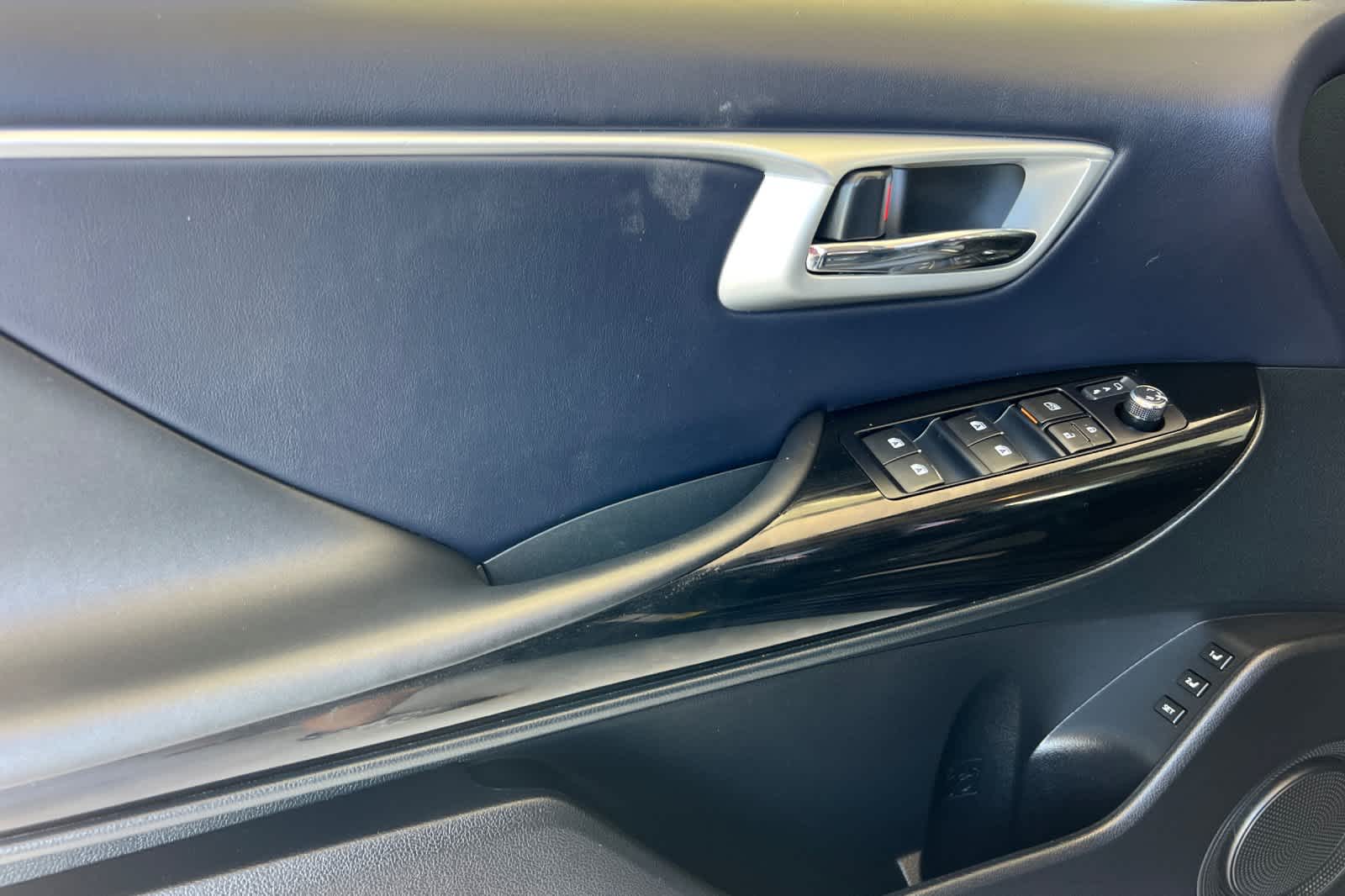 Thumbnail: 2018 Toyota Mirai - 12