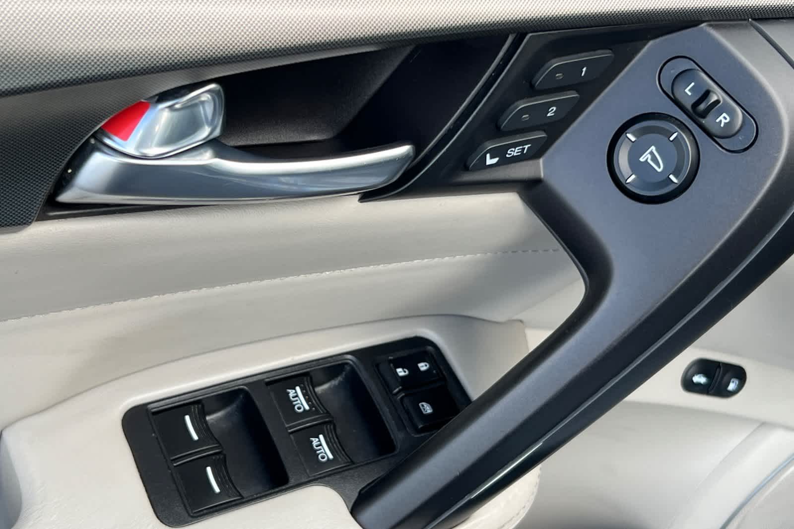 Thumbnail: 2013 Acura TL - 13