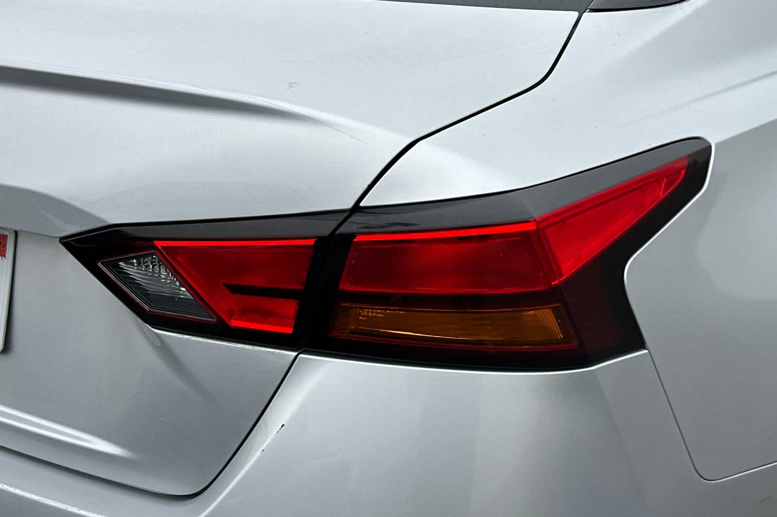 Thumbnail: 2019 Nissan Altima - 15