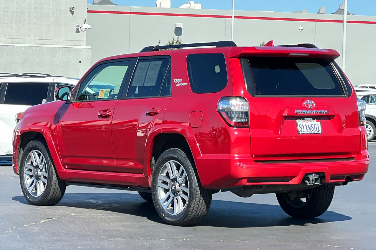Thumbnail: 2022 Toyota 4Runner - 7