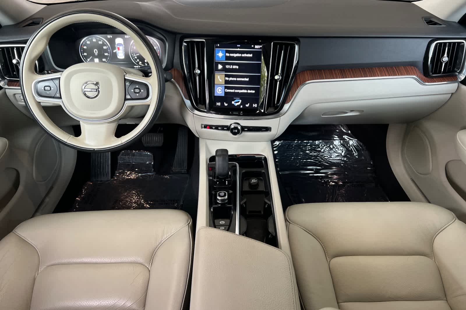 Thumbnail: 2022 Volvo S60 - 3