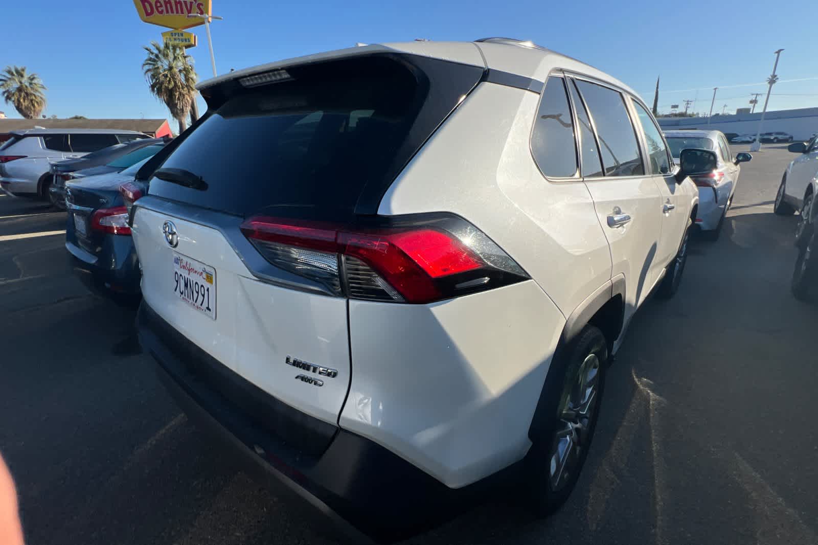 Thumbnail: 2022 Toyota RAV4 - 4