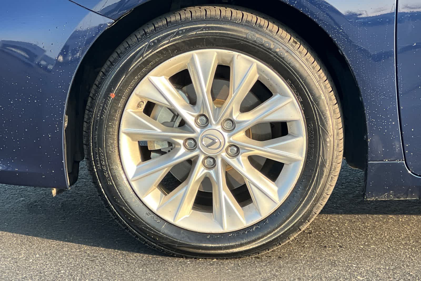 Thumbnail: 2014 Lexus ES - 27