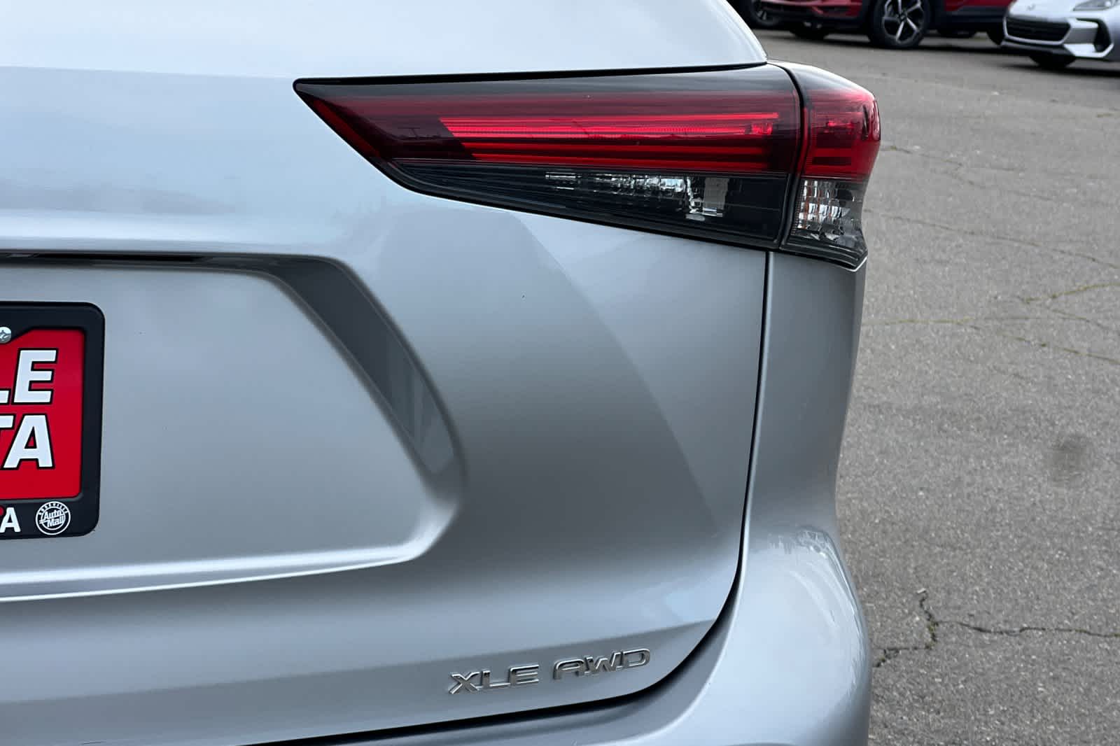 Thumbnail: 2024 Toyota Highlander - 30