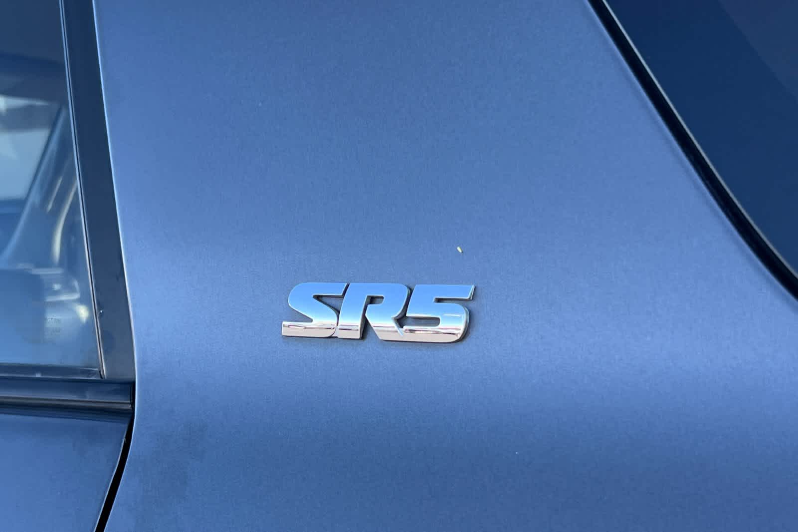 Thumbnail: 2018 Toyota 4Runner - 29