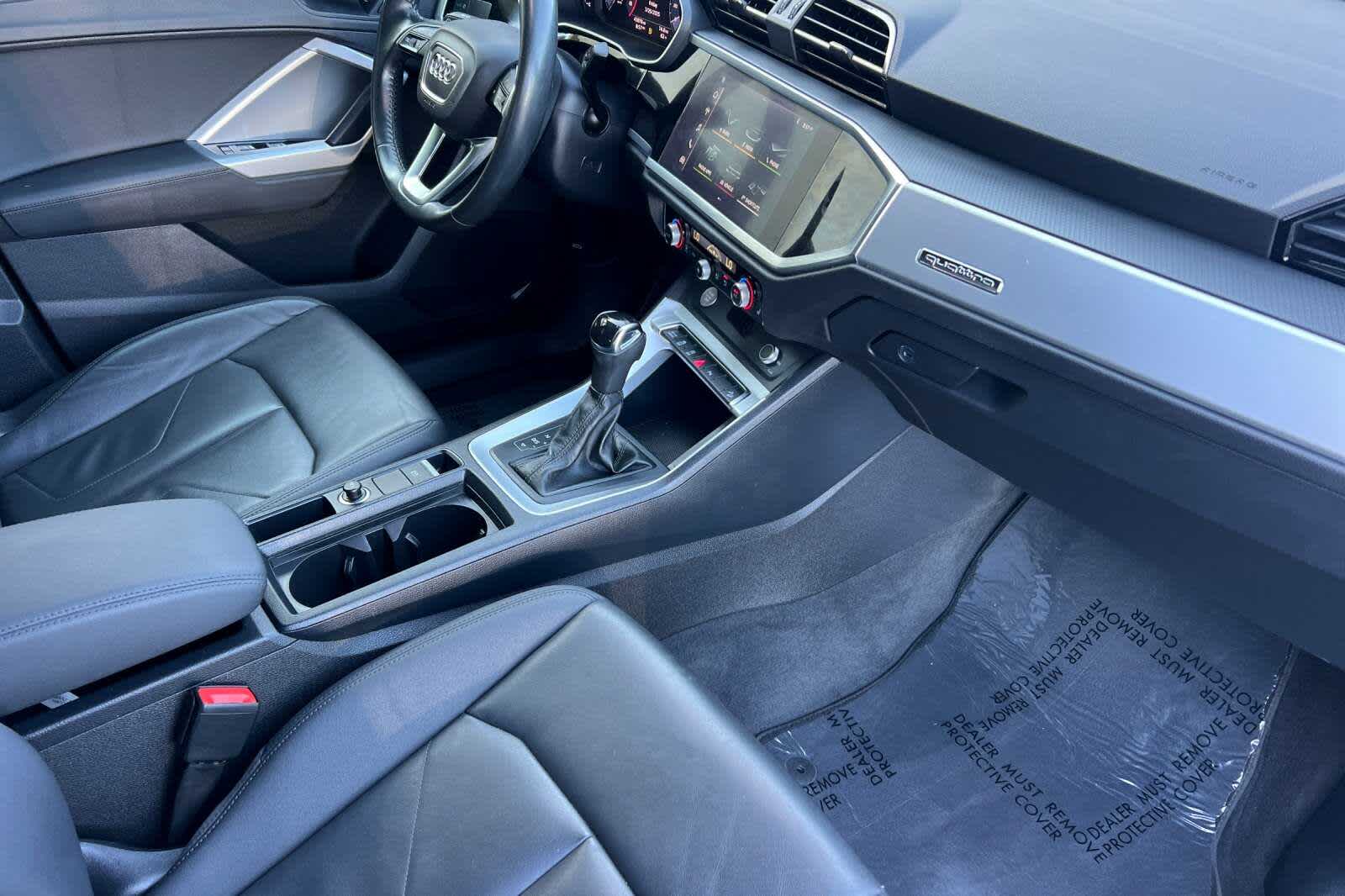 Thumbnail: 2020 Audi Q3 - 17