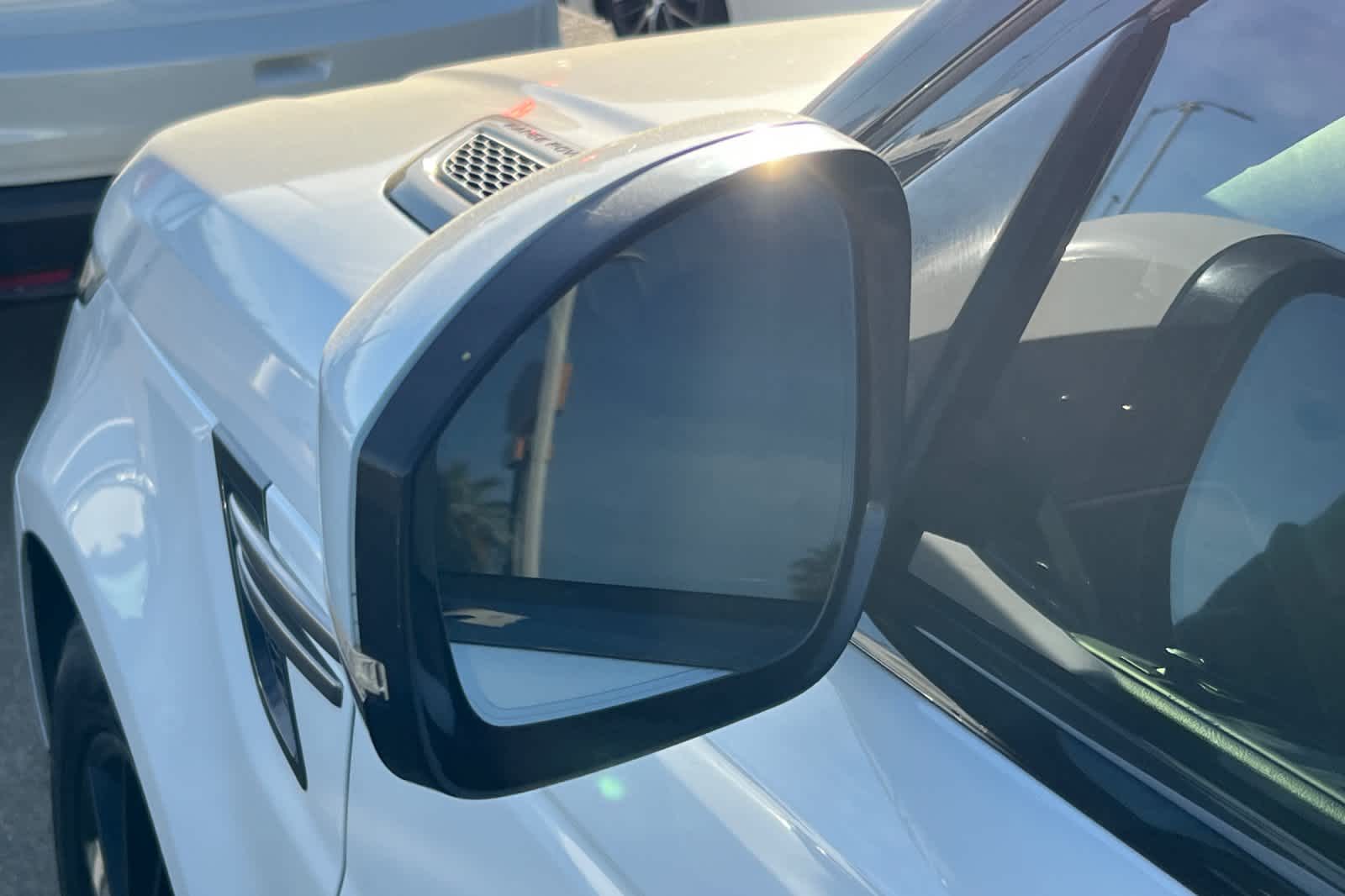 Thumbnail: 2017 Land Rover Range Rover Sport - 8