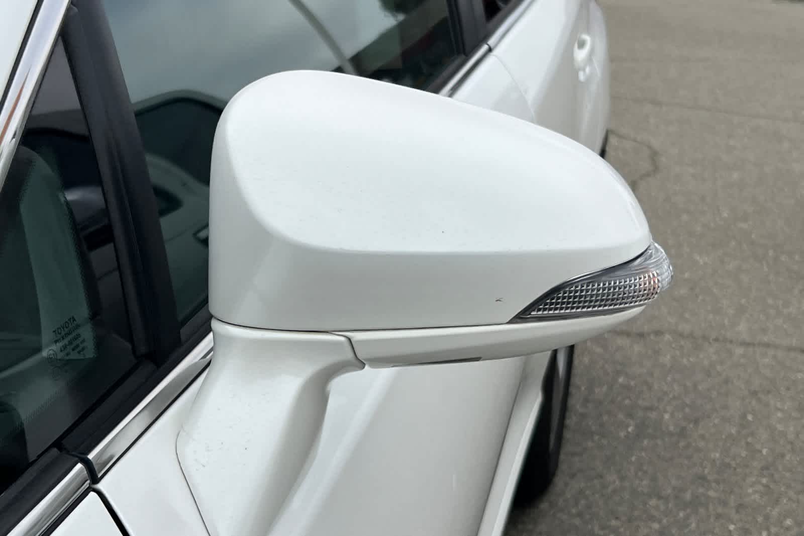 Thumbnail: 2013 Toyota Venza - 21