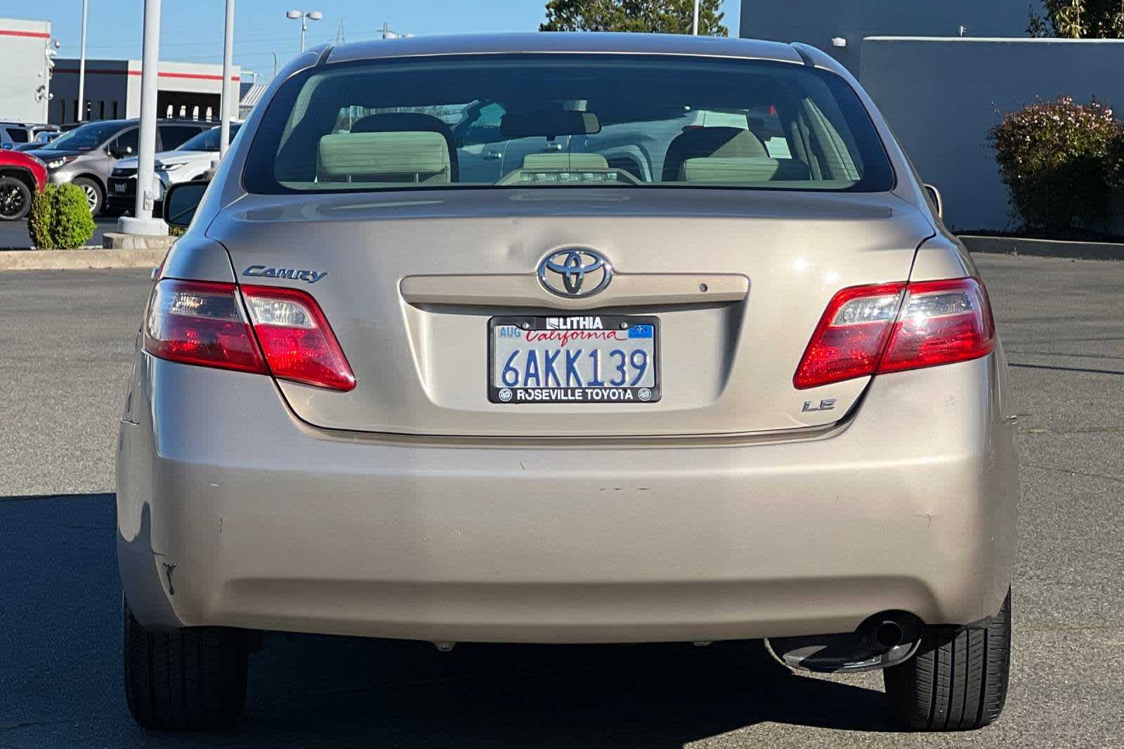 2007 Toyota Camry LE 8