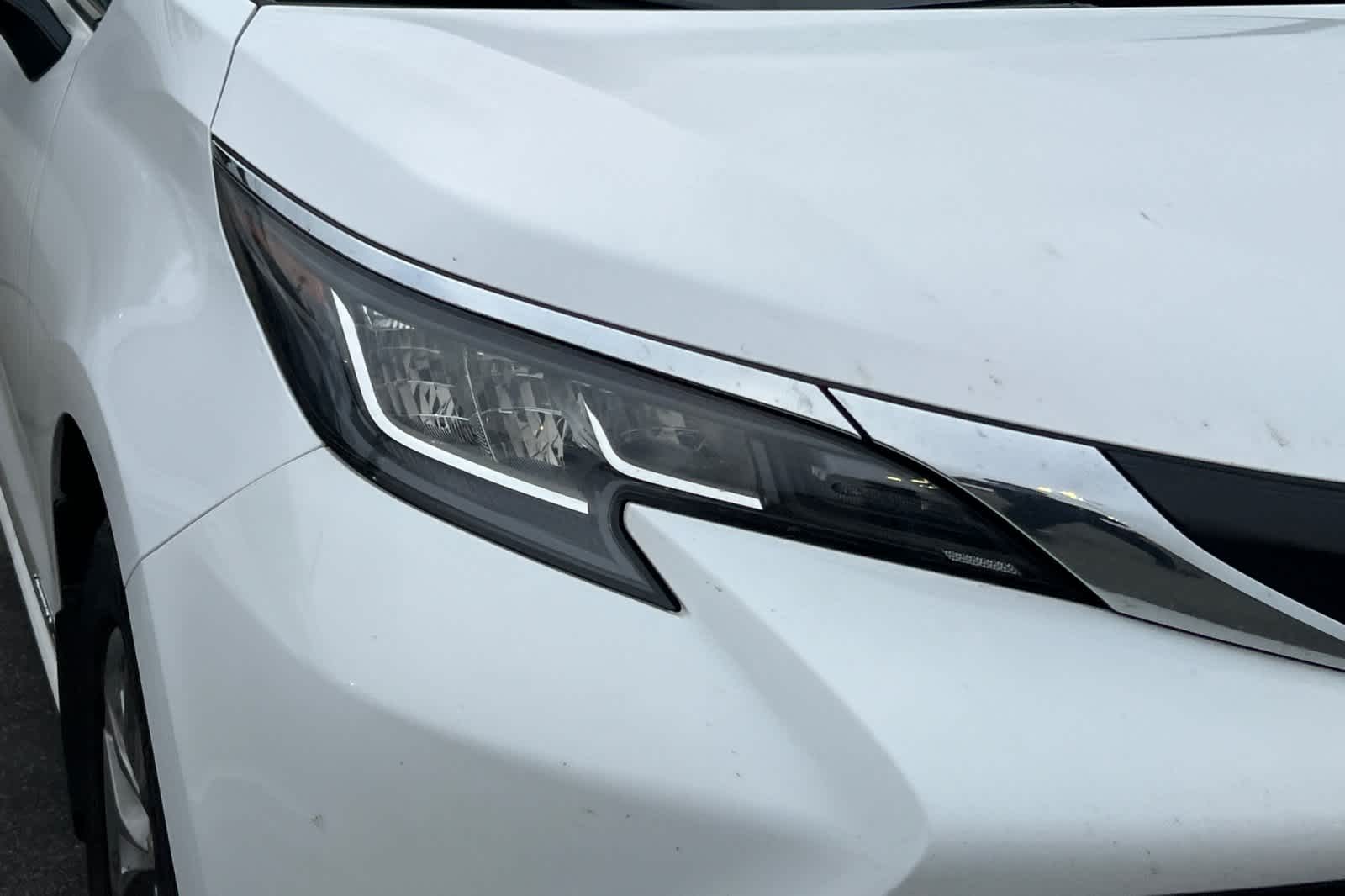 Thumbnail: 2021 Toyota Sienna - 8