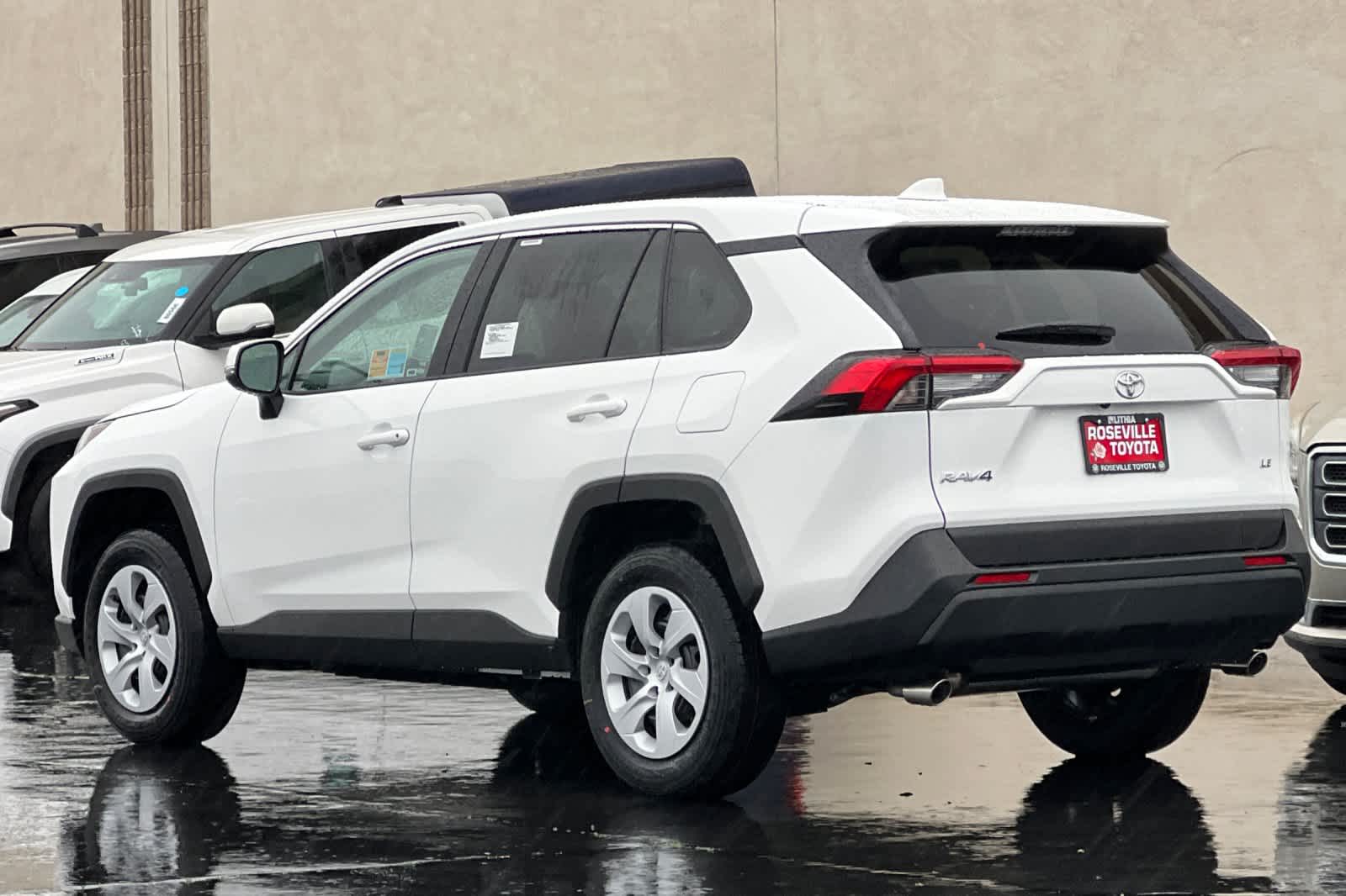 Thumbnail: 2025 Toyota RAV4 - 6