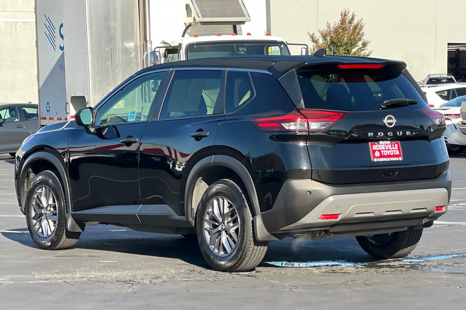 Thumbnail: 2023 Nissan Rogue - 7