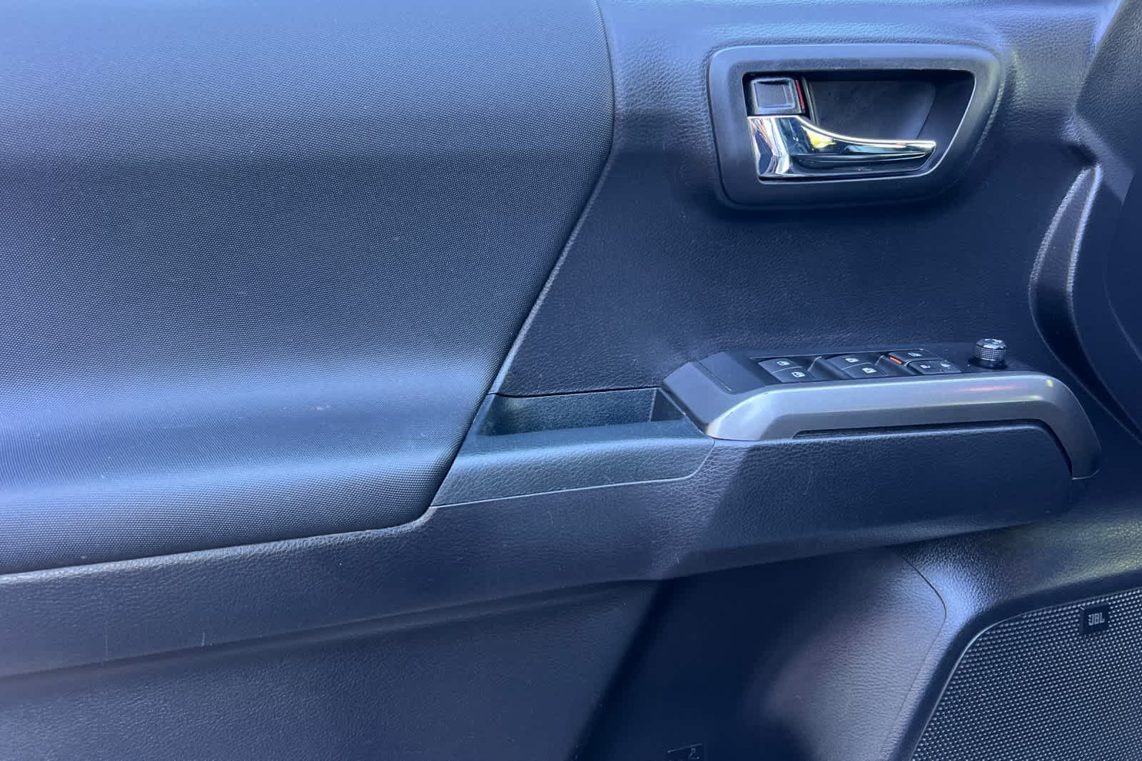 Thumbnail: 2021 Toyota Tacoma - 12