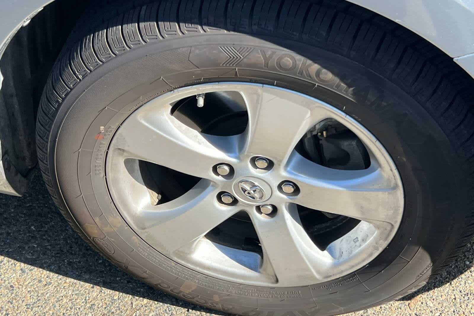 Thumbnail: 2013 Toyota Sienna - 11