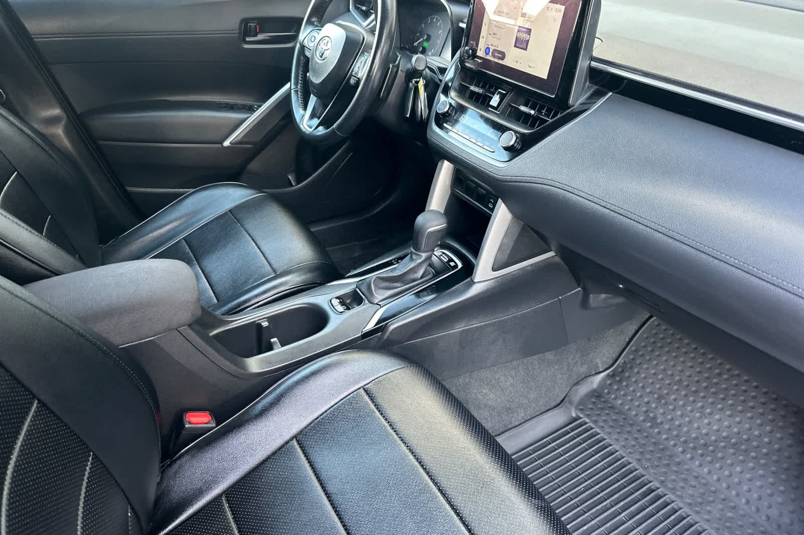 Thumbnail: 2023 Toyota Corolla Cross - 16