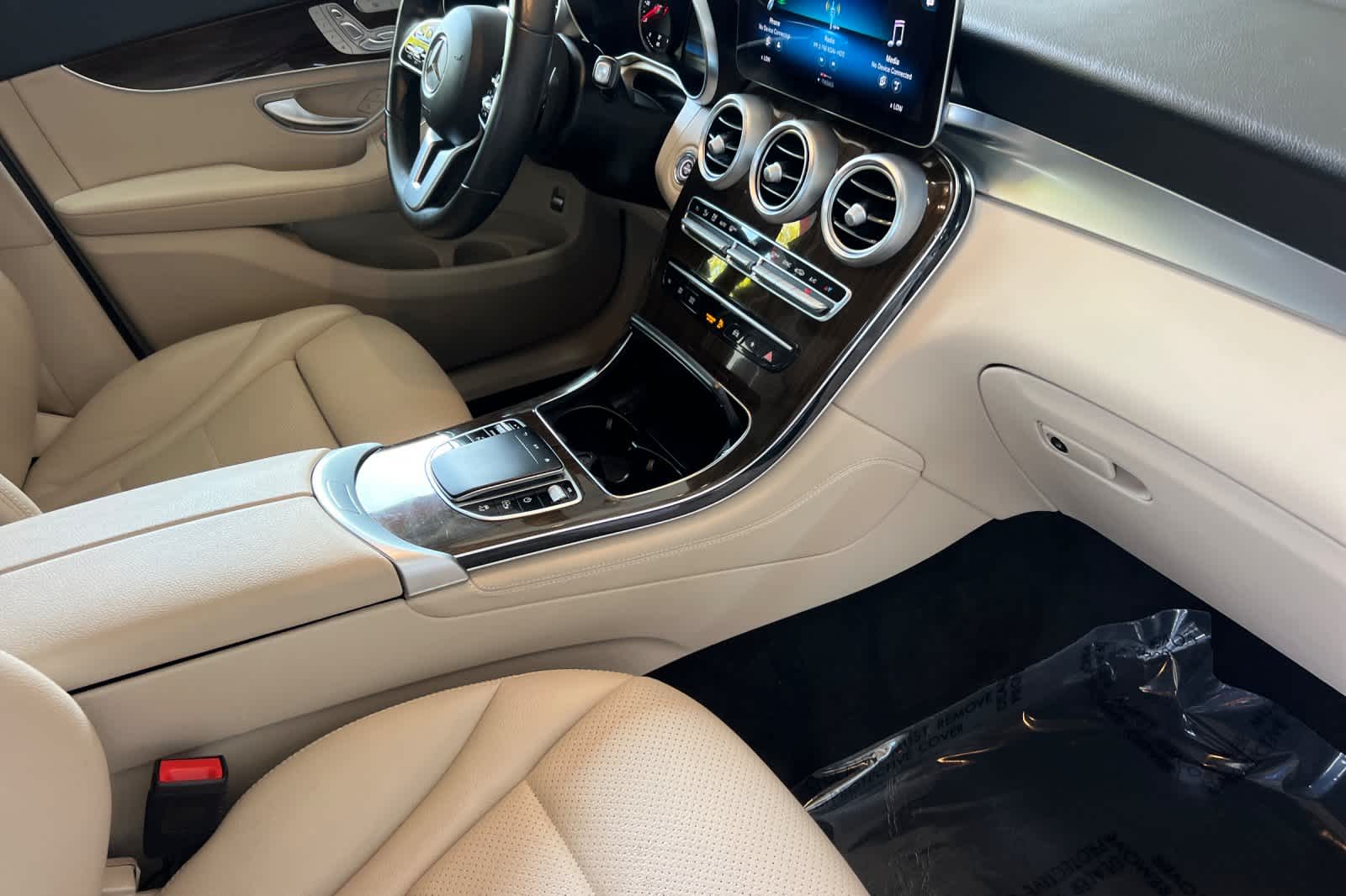 Thumbnail: 2021 Mercedes-Benz GLC - 17