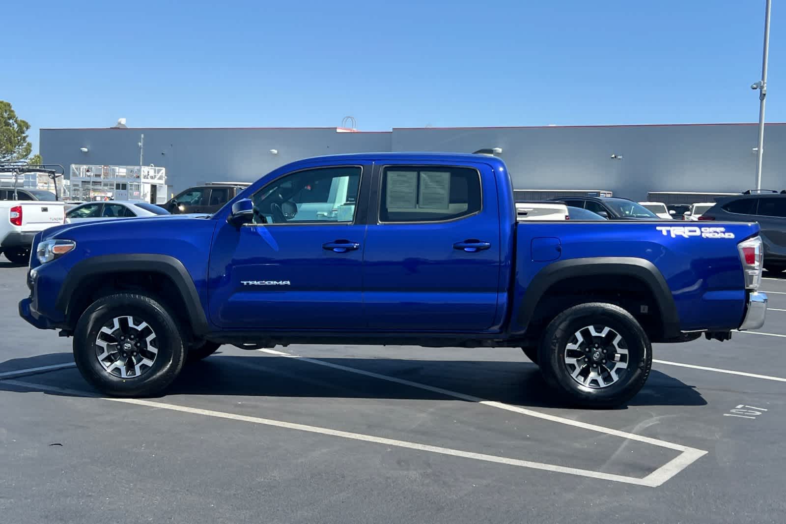 Thumbnail: 2023 Toyota Tacoma - 9