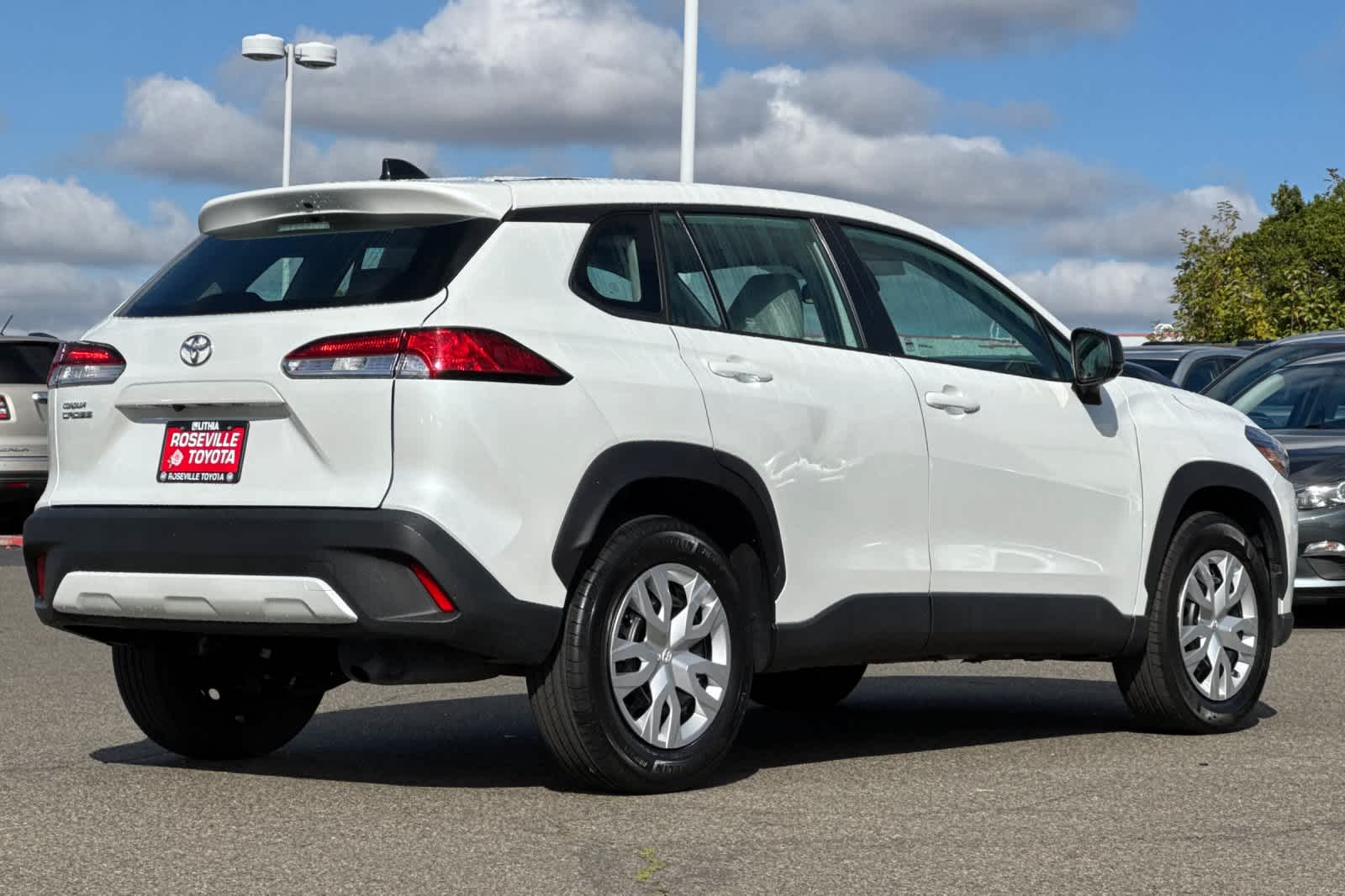 Thumbnail: 2024 Toyota Corolla Cross - 2