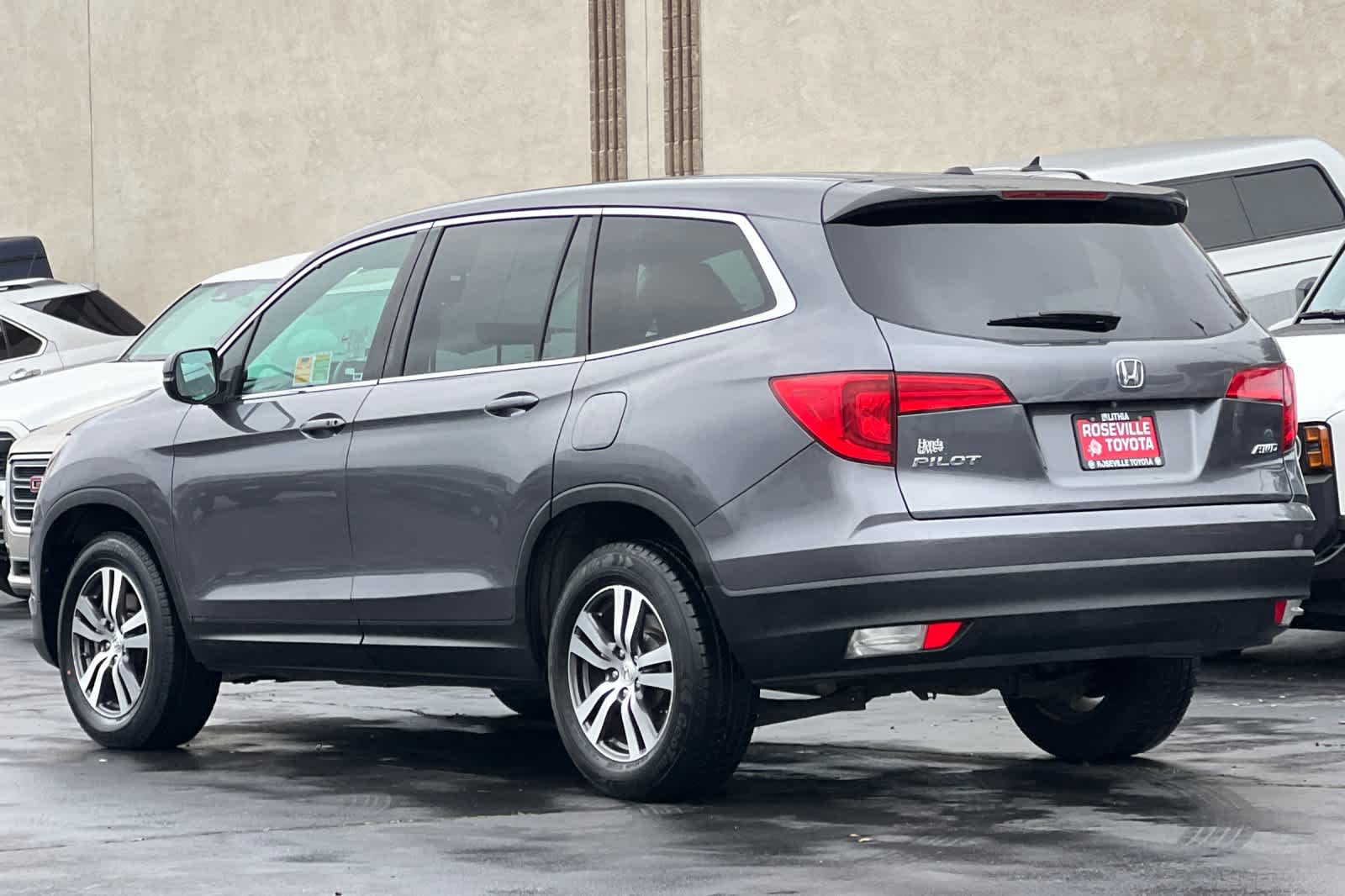 Thumbnail: 2016 Honda Pilot - 7
