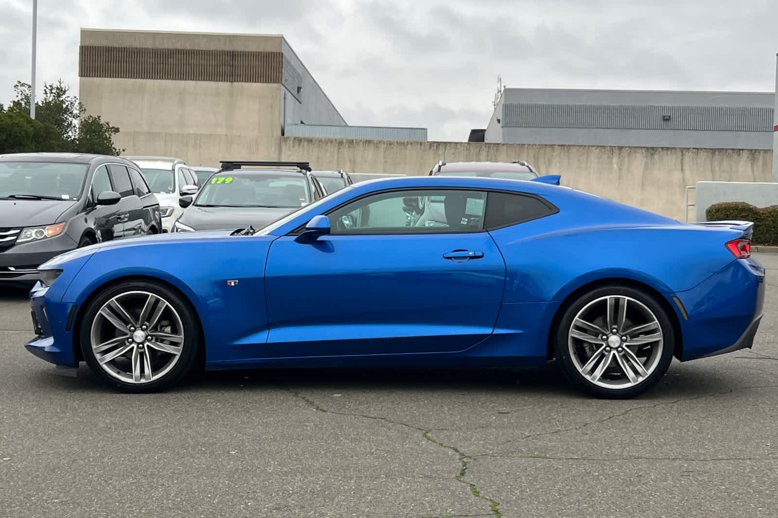 Thumbnail: 2017 Chevrolet Camaro - 9