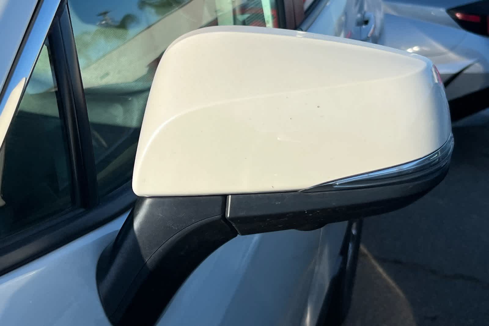 Thumbnail: 2022 Toyota RAV4 - 9