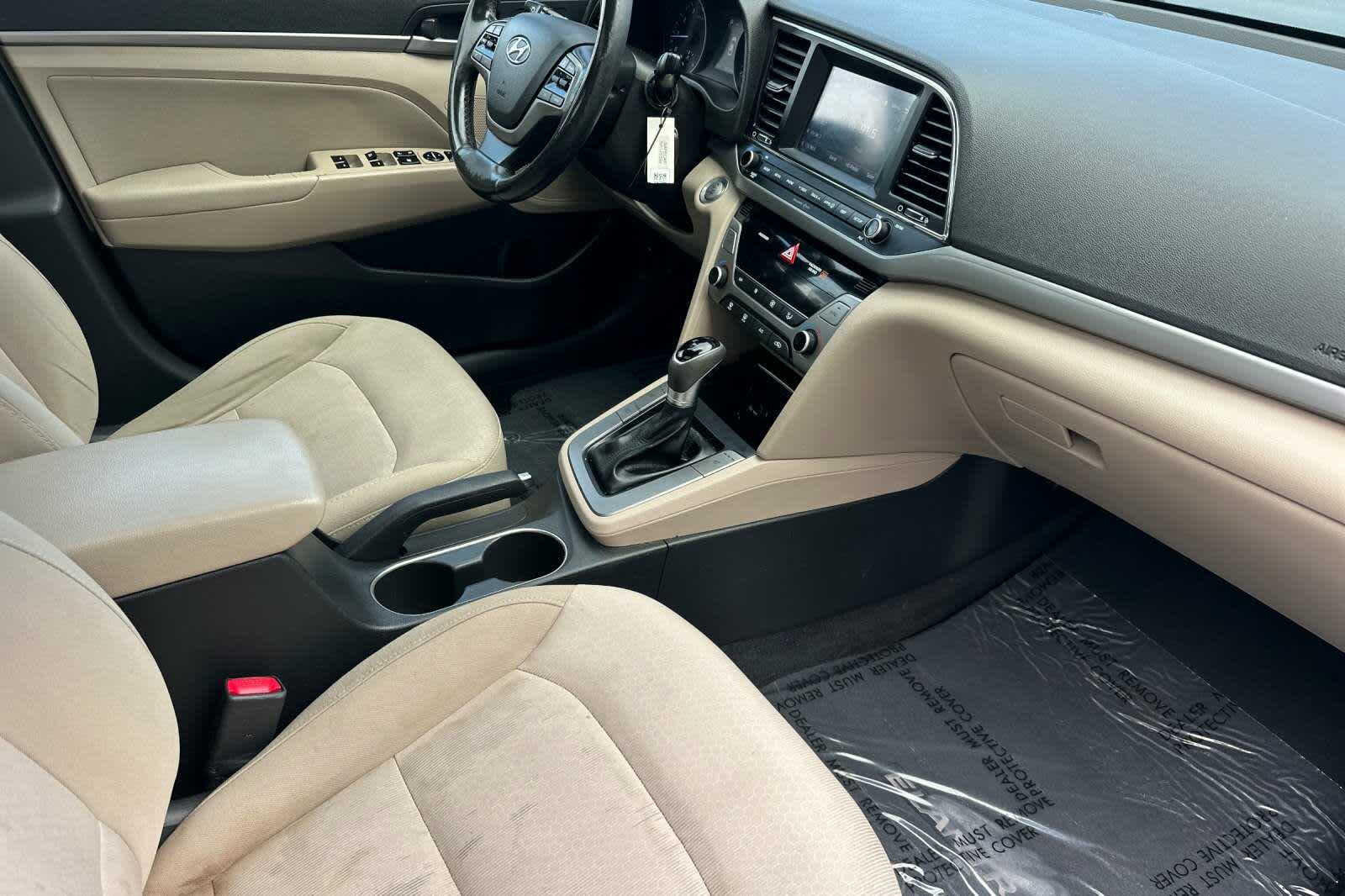 Thumbnail: 2018 Hyundai Elantra - 16