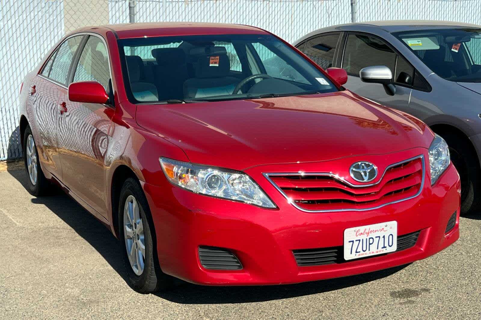 Thumbnail: 2011 Toyota Camry - 3