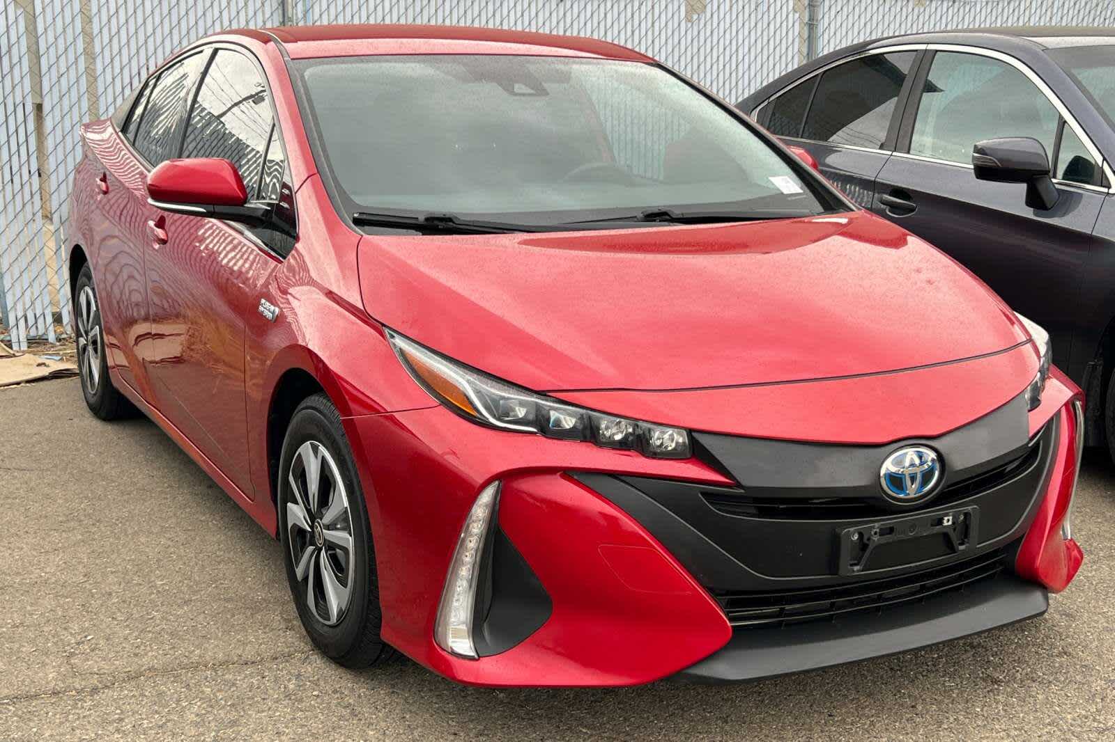 Thumbnail: 2020 Toyota Prius Prime - 3